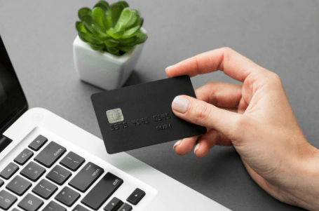 How to Turn Traffic into Paying Customers